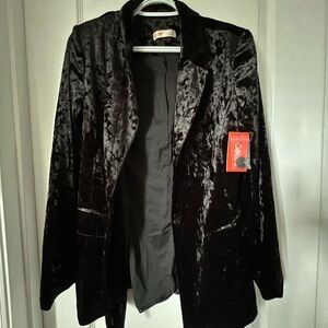 Crushed Black Velvet Women's Boyfriend Blazer